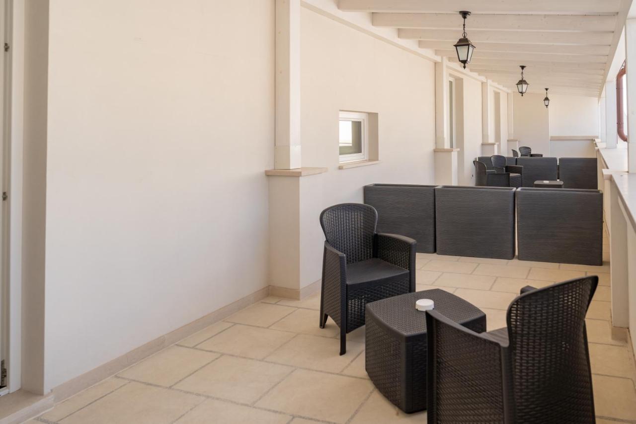 "Corte Mopps" Citta Della Ceramica Grottaglie - Spa Elysium Buitenkant foto